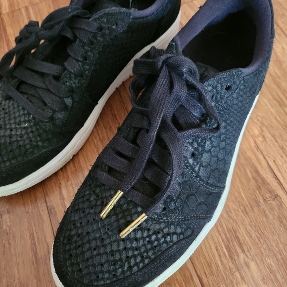 Nike Air Jordan's Low Blk Python Sneakers - Picture 9 of 10
